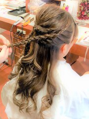 心斎橋FullBright結婚式ヘアセット裏編みハーフUPデザインカラー