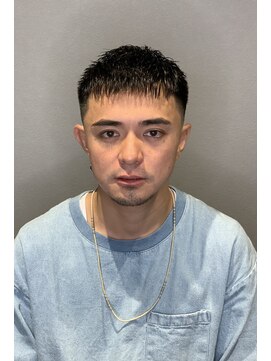 リバレッジ 広尾(Leverage) 理容室外国人風ラフオシャレバーバーフェードスタイル