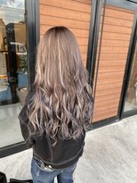 ラフ バイ マグ 南松本(R.A.F. by Mag)&nbsp;【R.A.F】シールエクステでつくる外国人風ハイライトカラー