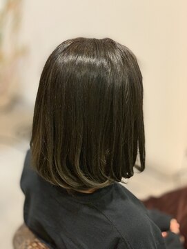 ディアナ(Diana) イルミナカラー(アッシュ)