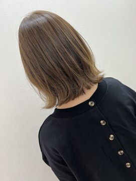 アールモンドヘア新世界 【北見】＃切りっぱなしボブ＃ハイライト＃大人可愛い
