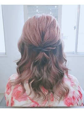 レディスペヘアーシータ(Redispe hair θ) ハーフアップ　結婚式ヘアアレンジ