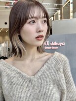 ミンクス ギンザ セントラル(MINX ginza central) ショコラアッシュのふんわりカールイヤリングくびれボブ