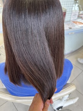 フォルテ 掛川店 ツヤ髪ストレート