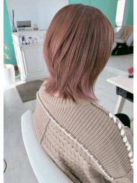 ユーフォリア(Euphoria.) ピング系カラーが可愛いミディアムスタイル