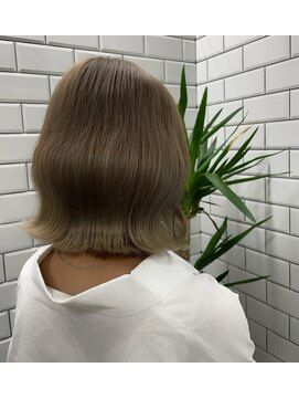 ネウィ 所沢(newi) ミルクティーグレージュ