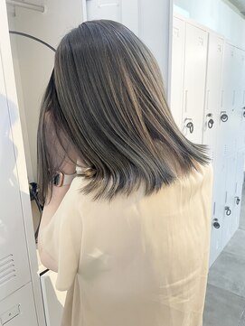 メゾンアクア 表参道(Maison ACQUA) ◎ブリーチなし透明感カラーシルバーアッシュグレージュ