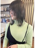 インナーカラーニュアンスグリーン