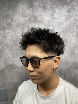 スピン 本八幡(SPIN) スペインカール/スパイキーショート/ブルーブラック/本八幡