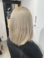 リグ 横浜(Lig.)&nbsp;ホワイトブロンドケアブリーチハイトーンカラーダブルカラー