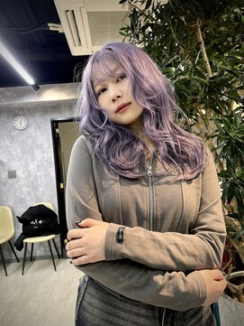 イコ(.ico) ミディアムヘアハイライトバレイヤージュボブウルフショート