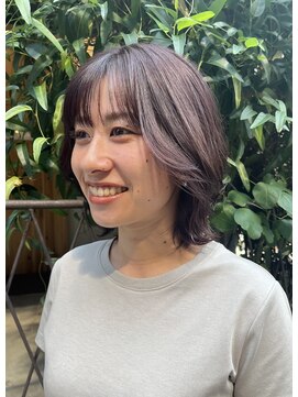 キー(kii) ボブウルフとラベンダーカラー