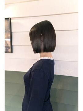 シビバイレボ(CIBI by revo) 地毛風カラー/切りっぱなしボブ/ショートボブ[船橋]