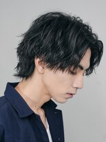 フィフス(fifth) 男らしさ溢れるツイストスパイラルパーマのセンターパート