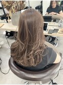韓国風イメチェングレーベージュレイヤーロング似合わせカット