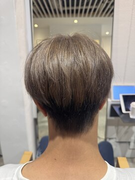 ナンバースリー 溝の口店(Number Three) メンズグレージュ【N°3溝の口】