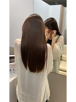 シュヴーブリヤン(cheveux brillants)&nbsp;『ココアブラウンの艶が際立つ』上品ロング×美髪縮毛矯正