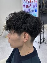 ワンズ リー 上大岡店(One's ly)&nbsp;フェザーパーマ/サーフカール/波巻きツイストスパイラル