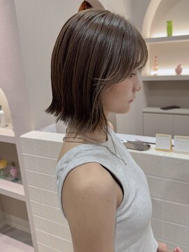 外ハネbob オリーブベージュ