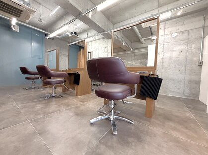 サロンズ 東大阪布施店(SALONS)の写真