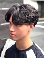 ノア(NOA)&nbsp;センターパート×フェザーパーマ