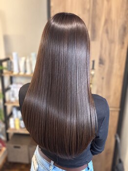ニフティー(Nifty)の写真/髪質改善でうる艶髪へ導く☆ナチュラルにまとまる、憧れのストレートヘアで毎日のお手入れも簡単に♪