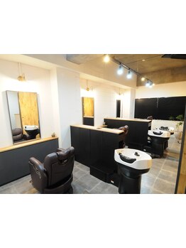 半個室設計で周りを気にせずリラックス☆男性特有の髪のお悩みにしっかりと寄り添うサロン！