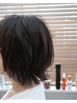 ヘアールーム コンセント ウルフカット