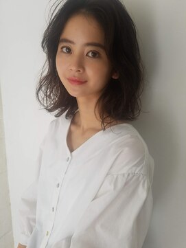 ガーランド (Garland) ゆるふわミディアム×ノンダメージ水素カラー