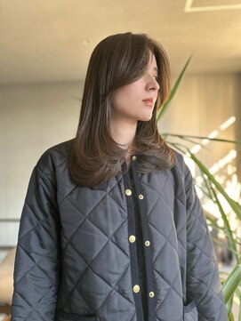 リバレッジ 広尾(Leverage) 大人海外セミロングワンカールレイヤー：Keita Hamaguchi