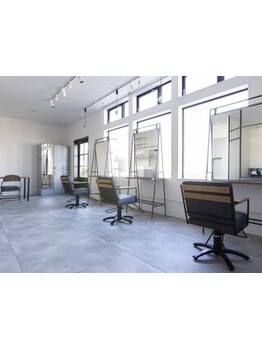 【訪問美容対応】すべての方に寄り添いたい…そんな温かい想いが詰まったサロンです☆お気軽にご相談下さい