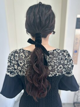 ロイオブジゼル(roi of GiseL) ローポニー　編みおろし　リボンアレンジ　結婚式　20代30代