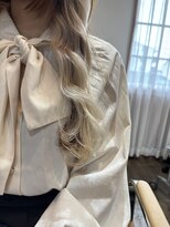 アールイー(Re) ホワイトベージュ×インナーカラー