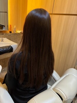 アール ド ボーテ(R de Beaute)の写真/年齢とともに変化する髪に、濃密オイルが髪と頭皮にアプローチ。上質な潤いとツヤに満ちた髪質へ。