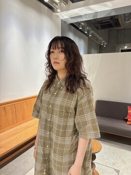 ミリ(milli Produce by ITAKURA) ミディアムパーマ