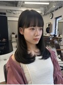 オリーブグレージュ/透明感/レイヤーカット/韓国ヘア/顔まわり