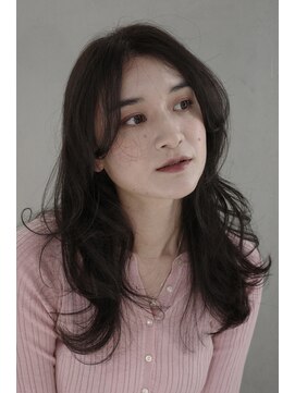 ラグゼ(Luxe) 大人可愛いレイヤーミディ【表参道】