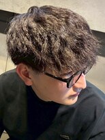 ディスイズバーバー(THIS IS BARBER)&nbsp;ツイストスパイラルパーマ マッシュヘア ツーブロック 20代 30代