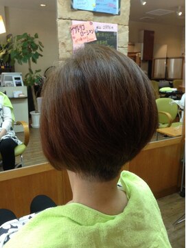 美容室リア スマイル 大和西大寺(Rea Smile) 前下がりボブ