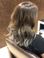 ヘアーメイク ララ(HAIR MAKE LALA) グラデーションカラー　スモーキーベージュ