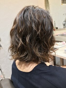 ヘア デザイン 虹いろのはさみ ゆるふわパーマ