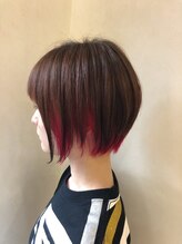 ヘアートラム(HAIR TRAm.) インナーカラーショート(ピンク系)