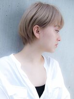 ルティア(Lutia) 似合わせショート ハイトーンカラー