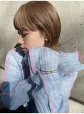 ベージュカラー×ショートウルフ