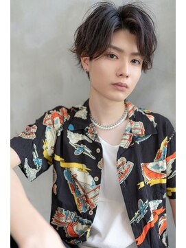 ケアリー 成増(Carelly) ビジネスツーブロックOK★かき上げトランクスヘアくせ毛風パーマ