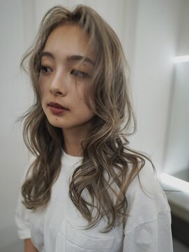 ログ オモテサンドウ(L.O.G OMOTESANDO) ハイトーンレイヤー【エクステ,縮毛矯正,インナーエクステ】