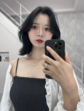 レビジュヘアー(LEVIJU HAIR) 大きめのくびれシルエットで小顔効果［京都駅/五条駅/七条駅］