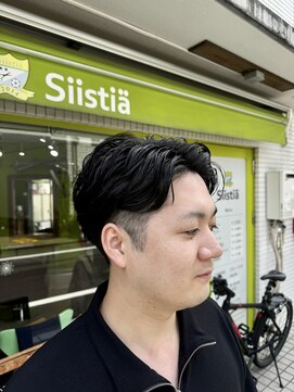 シースティア(siistia) 《センターパート×1カールパーマ》