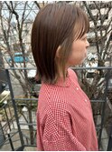 ミルクティーベージュのイヤリングカラー