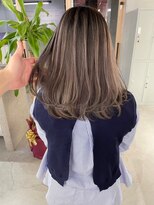 キング(K!ng)&nbsp;縮毛矯正髪質改善ハイライトレイヤーカット枚方美容室エクステ